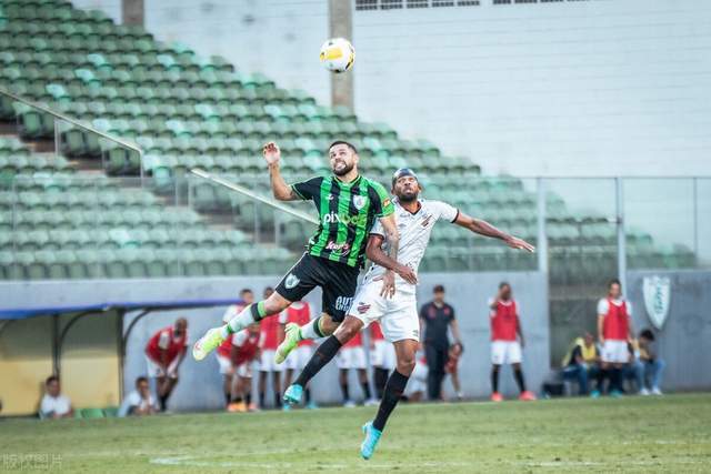 布伦森43分哈特24+13+8 尼克斯险胜步行者1-0